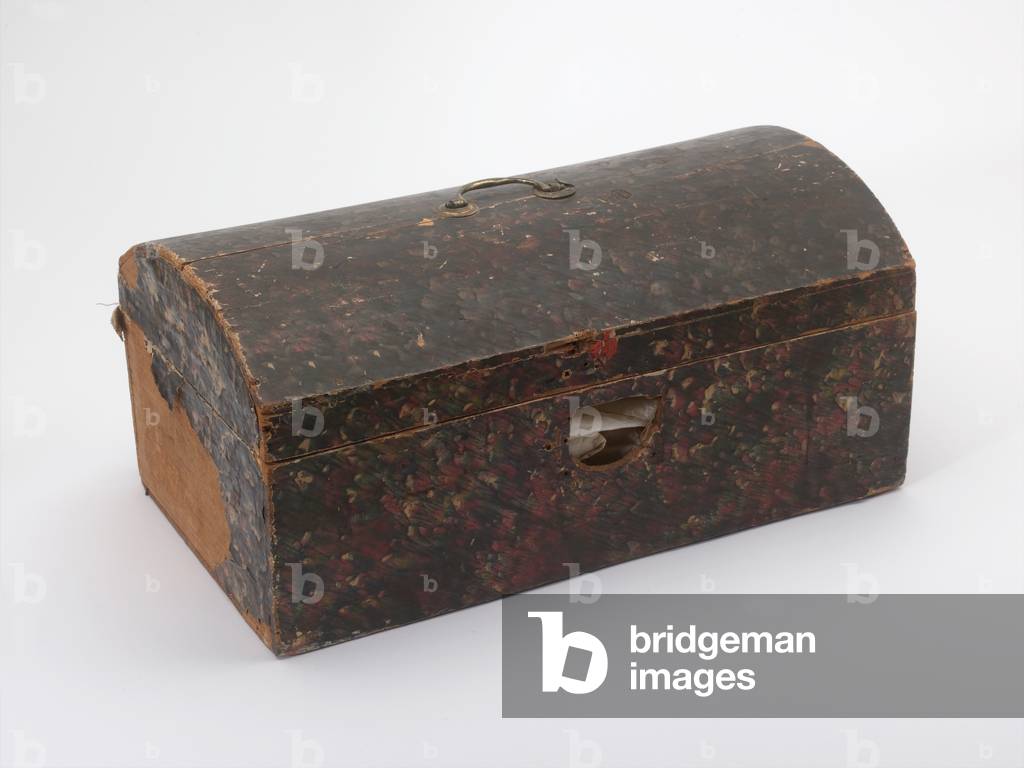 Box trunk used by Captain (later Lieutenant-Colonel) William Tyrwhitt Drake, Royal Regiment of Horse Guards, 1815 (box)