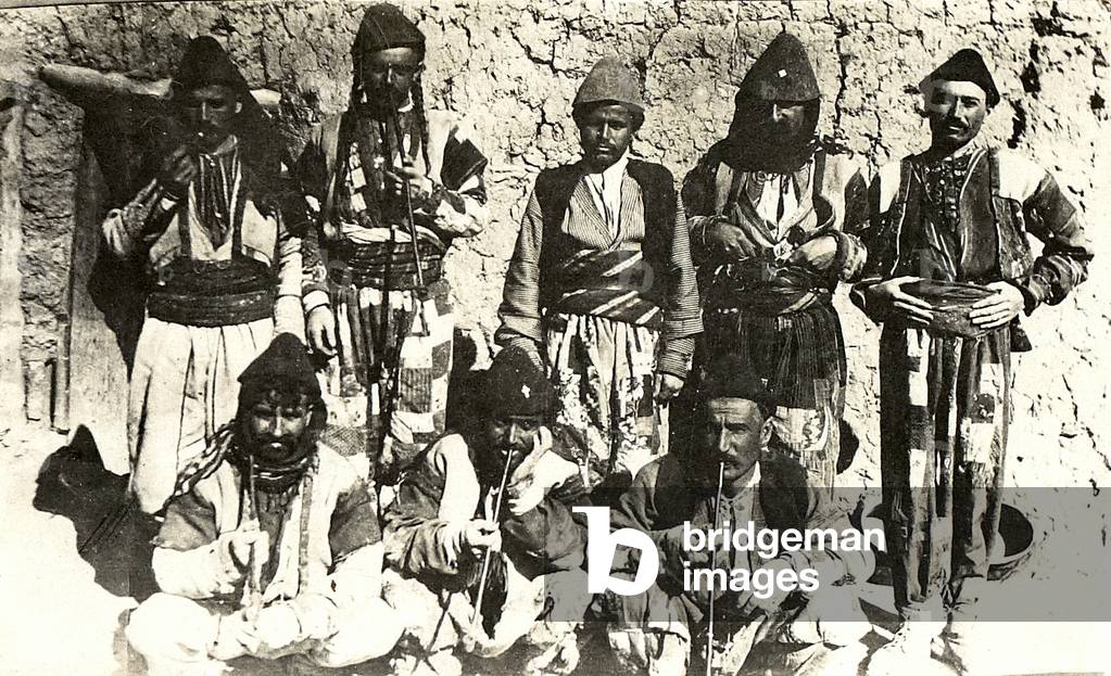 Assyrian Jelu fighters, 1918 (b/w photo)