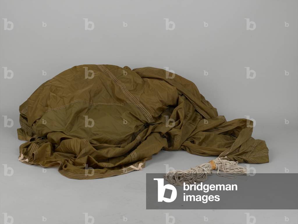 Parachute canopy, 1945 circa (silk)