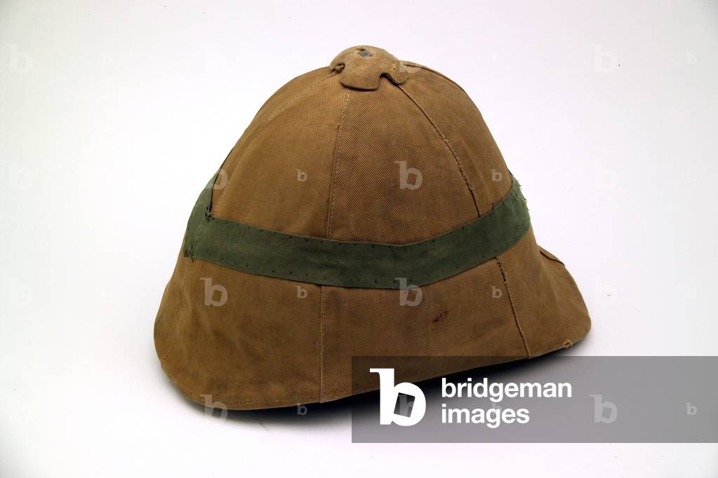 Other ranks' khaki drill service dress helmet, Prince of Wales's Own (West Yorkshire Regiment), 1901 circa (cloth over cork or pith)