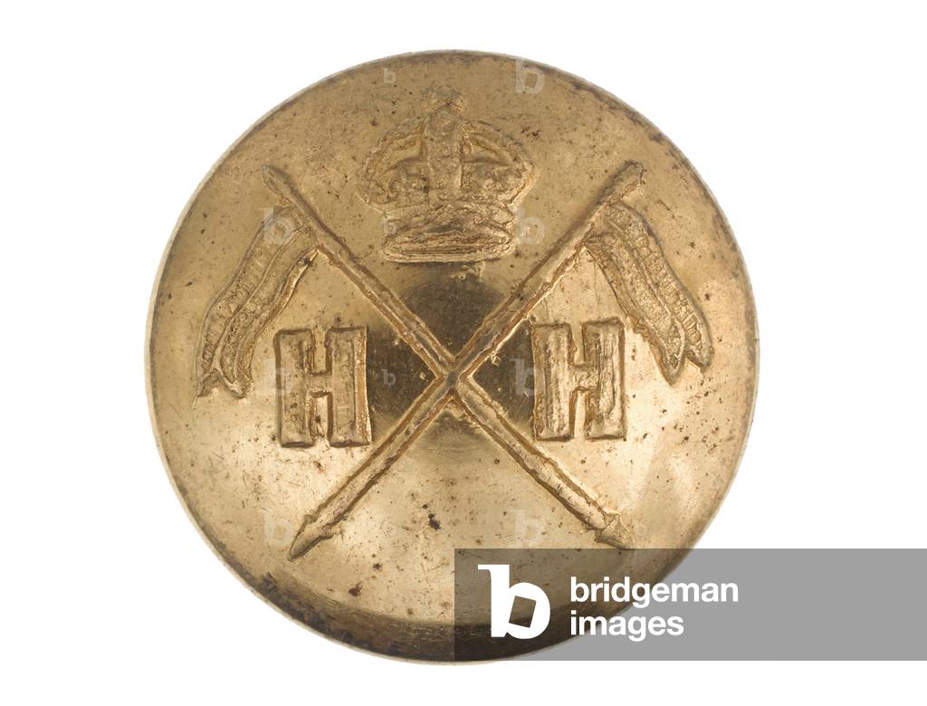 Button, officer, 4th Duke of Cambridges Own Hodsons Horse, 1922-1947 (gilt)