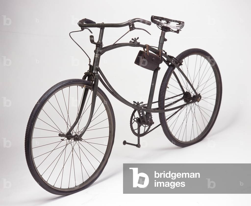 Folding bicycle for use by airborne troops, 1944 circa (metal)