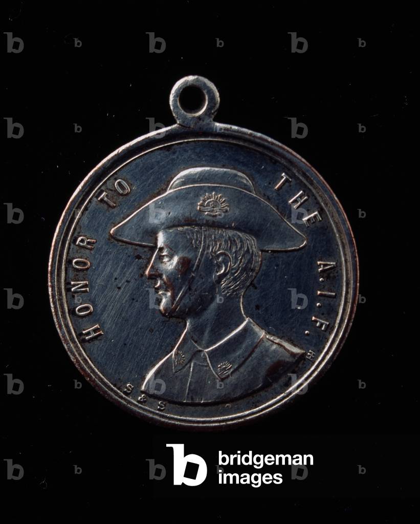 Medal commemorating ANZAC Day 1918 and the services of the Australian Imperial Forces (bronze)