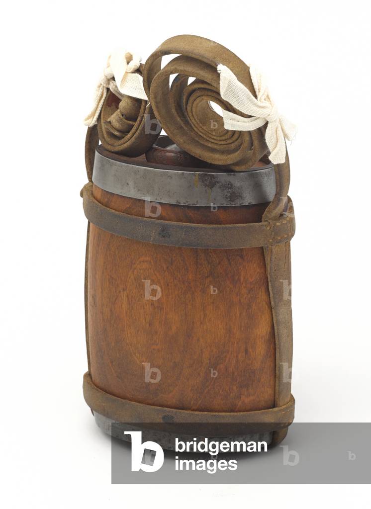 Water bottle, 1880 circa (wood)