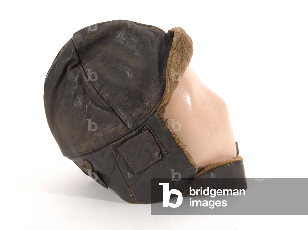 Officers flying helmet worn by Lieutenant T O Clogstoun,  Royal Flying Corps, 1917 circa (leather)