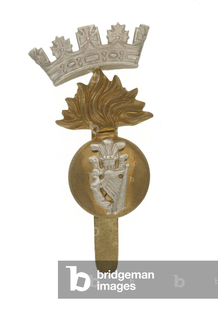 Cap badge, c.1914 (brass & white metal)