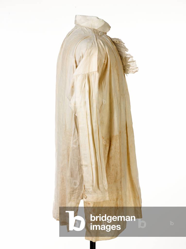 Shirt with ruff worn by Lieutenant John Bramwell, 92nd Regiment of Foot, 1815 circa