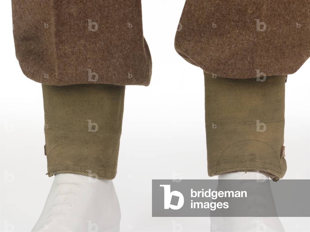 Pair of puttees worn by Captain R T P Williams, 5th Battalion, The King's African Rifles, 1963 circa (fabric)