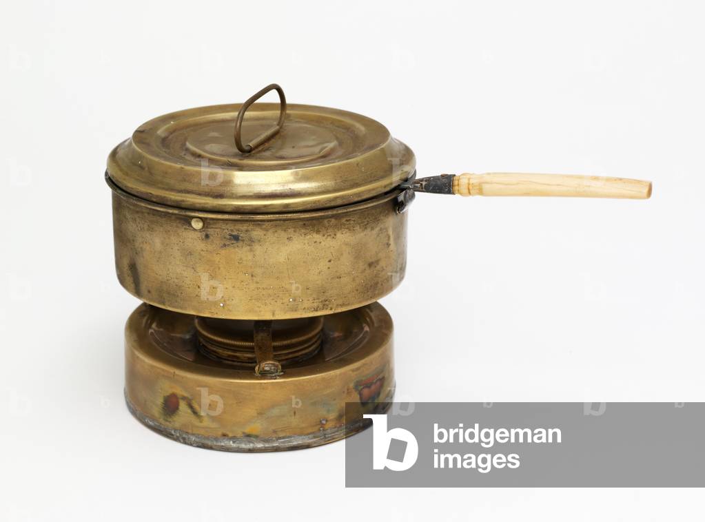 Combined stove and mess tin, 1900 circa