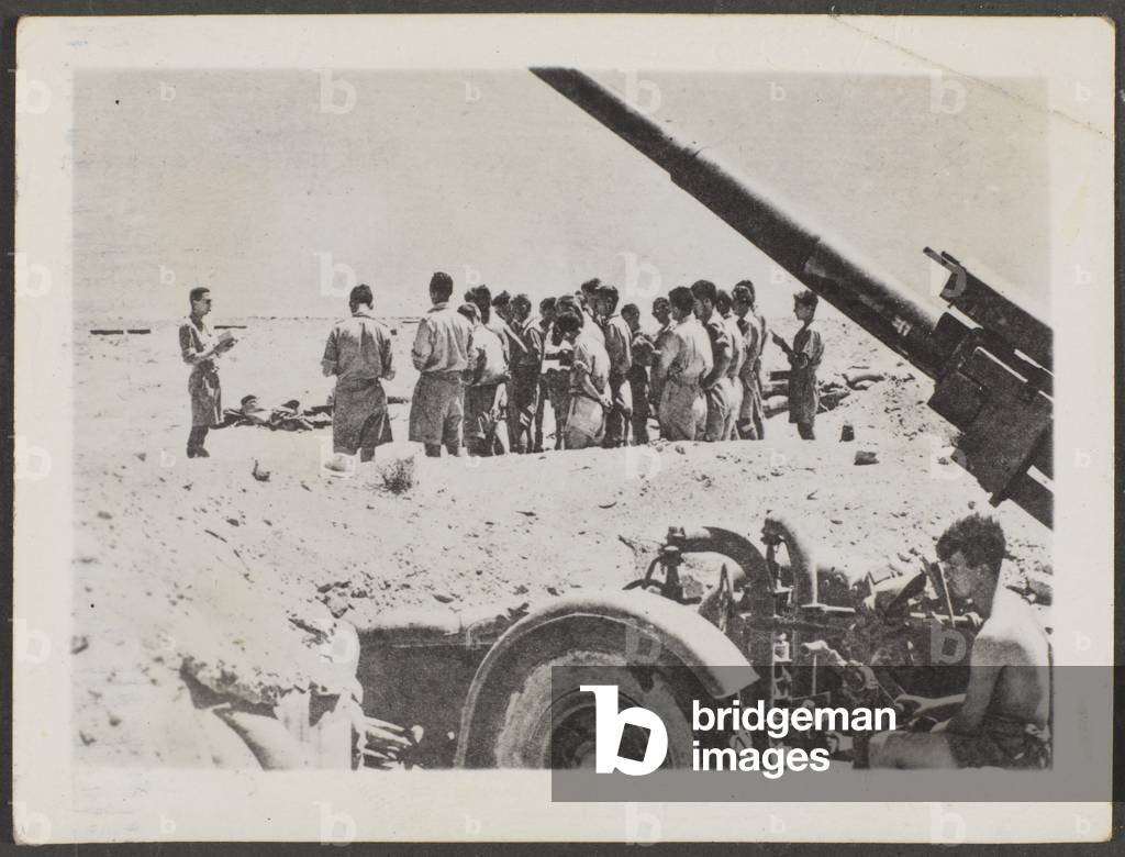 Religious service in the Western Desert, 1942 circa (b/w photo)