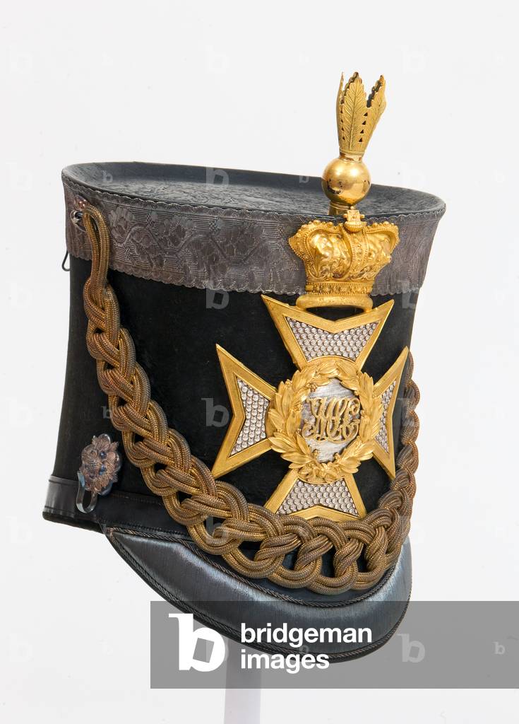 Light dragoon pattern shako and plume worn by Cornet C Cazenove, 6th Madras Light Cavalry, c.1851 (shako)