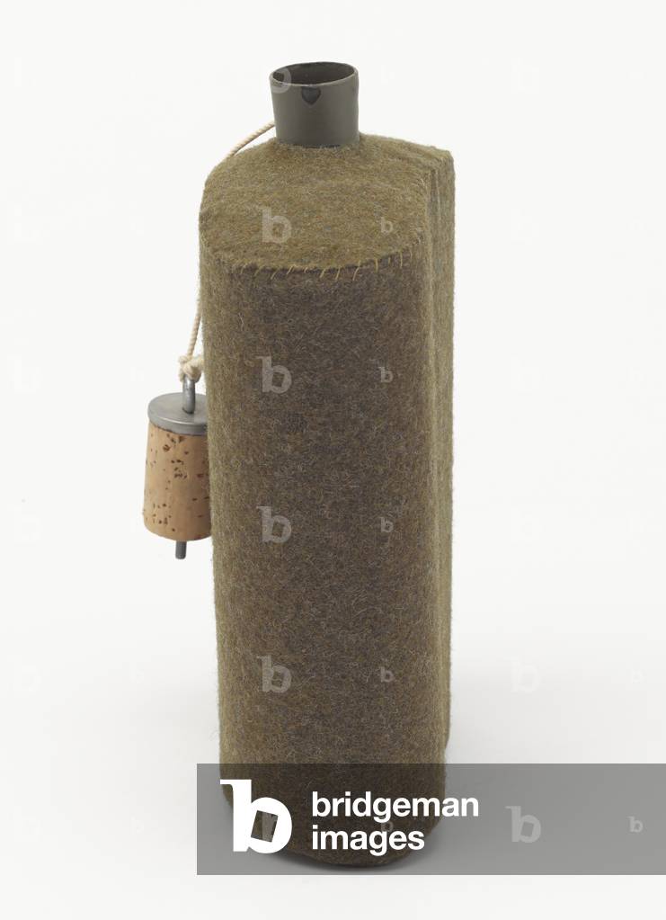 Pattern 1937 water bottle (steel and cork)