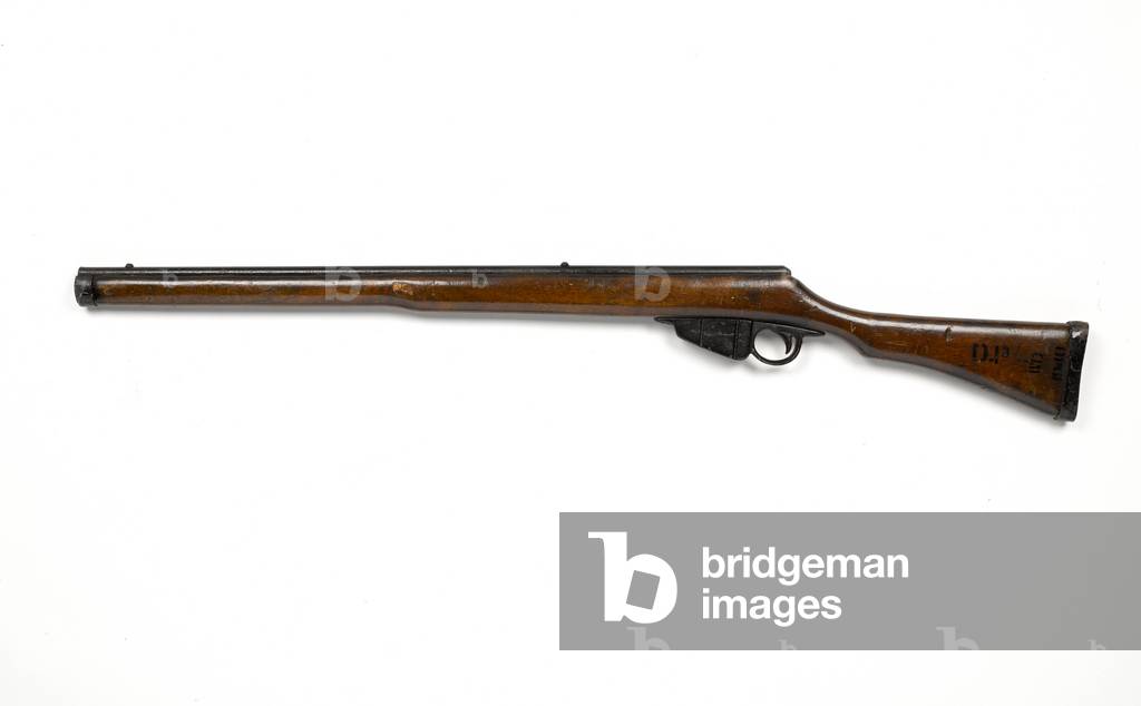 Imitation Short Magazine Lee-Enfield, c.1940 (rifle, training)