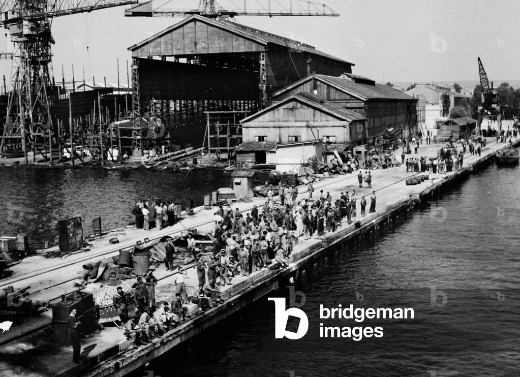 View of quayside and ship yard at Taranto, Italy, 1943 (b/w photo)