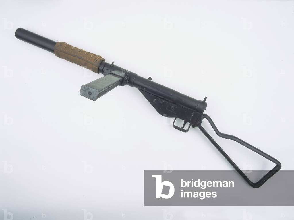 Sten Mk IIS 9 mm silenced sub-machine gun, 1942 circa