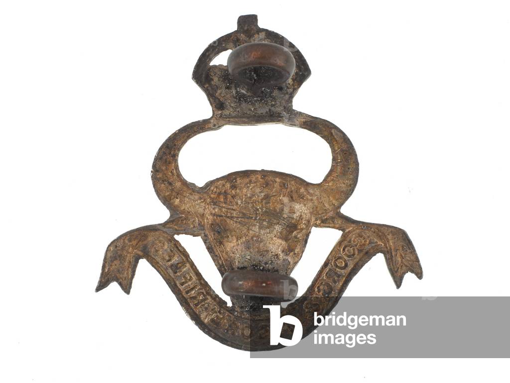 Cap badge, Coorg and Mysore Rifles, 1933-1947 (metal)