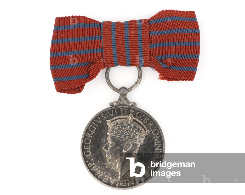 George Medal, 1948 (silver & ribbon)