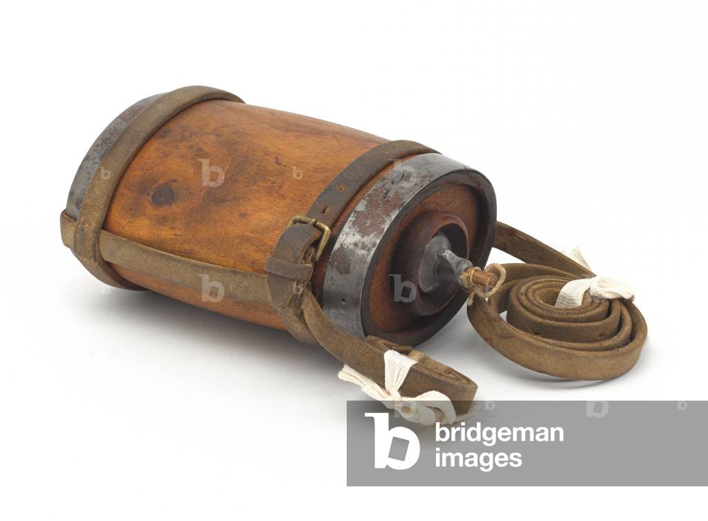 Water bottle, 1880 circa (wood)