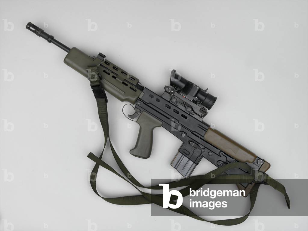 L85A1 SA80 5.56 mm individual weapon, 1990 circa