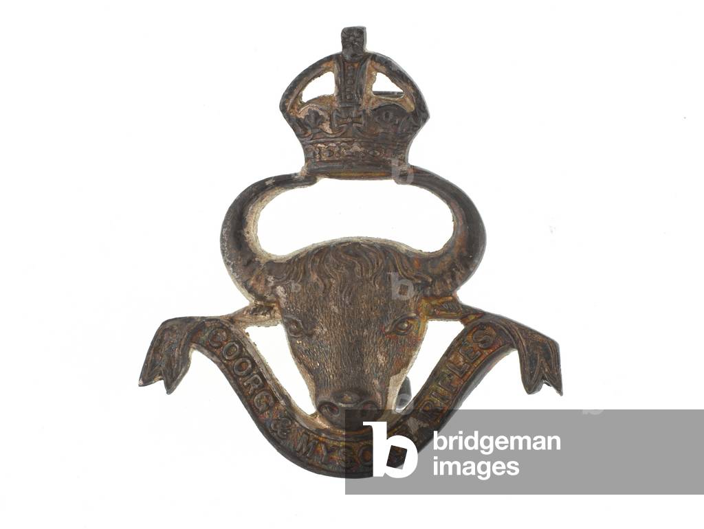 Cap badge, Coorg and Mysore Rifles, 1933-1947 (metal)