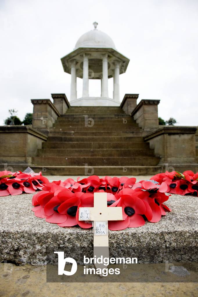 Chattri Memorial, 2008 (b/w photo)