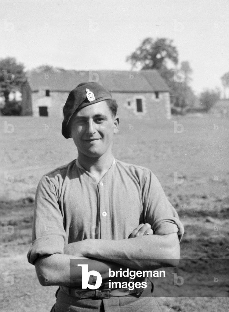 Tony Pistori, 3rd/4th County of London Yeomanry (Sharpshooters), 1944 circa (b/w photo)