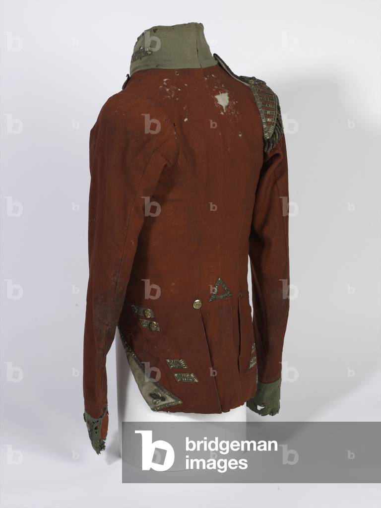 Short-tailed Coatee, Light Company Officers', 2nd Bn 69th (South Lincolnshire) Regiment, worn during the Waterloo Campaign by Lt Henry Anderson, c.1815 (scarlet & green fabric with gilt buttons)