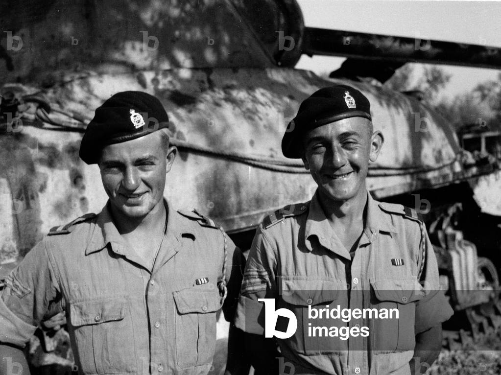 3rd County of London Yeomanry (Sharpshooters), Sicily, 1943 (b/w photo)