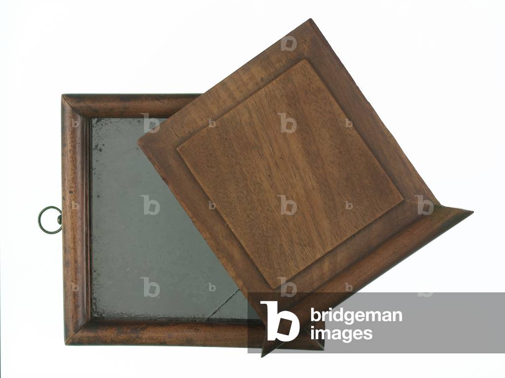 Shaving mirror used by the Duke of Wellington, 1815 circa (mirror)