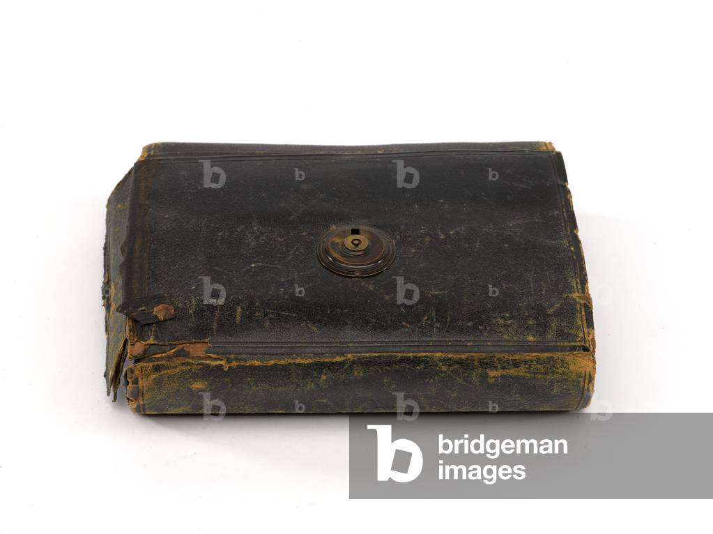 Leather toilet case, Captain John Edmund Whaite, 10th (North Lincoln) Regiment, 1849 circa (leather)