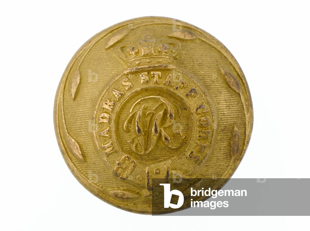 Button, Madras Staff Corps, 1861-1876. (gilt)