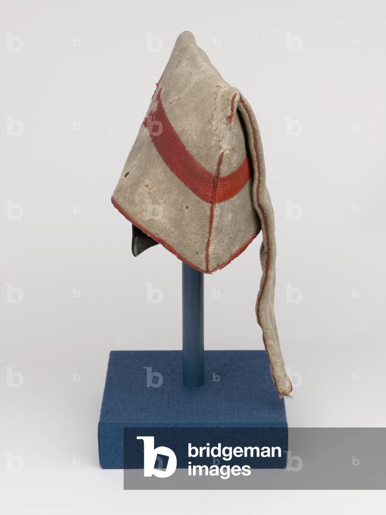 Forage cap worn by Private Charles Gray, 2nd Battalion, 10th (North Lincolnshire) Regiment, c.1810 (forage cap)