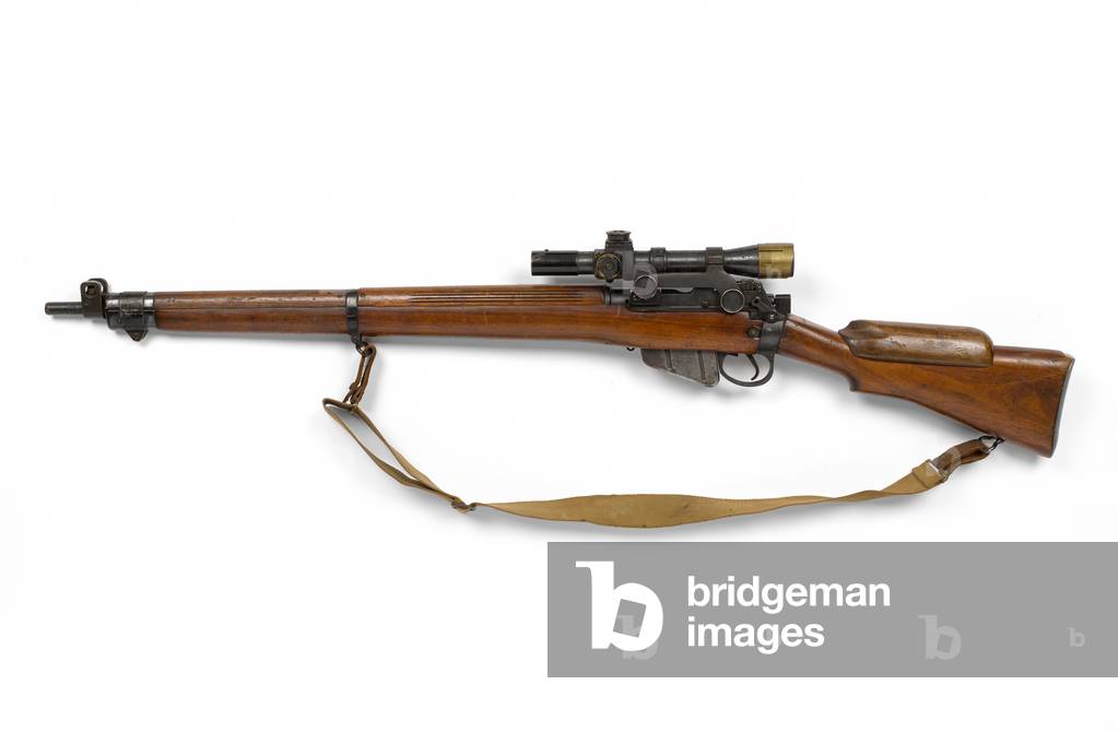 No 4 Mk I(T) .303 inch bolt action sniper rifle, 1944 (rifle, bolt action, sniper, .303 in No 4 Mk I(T))