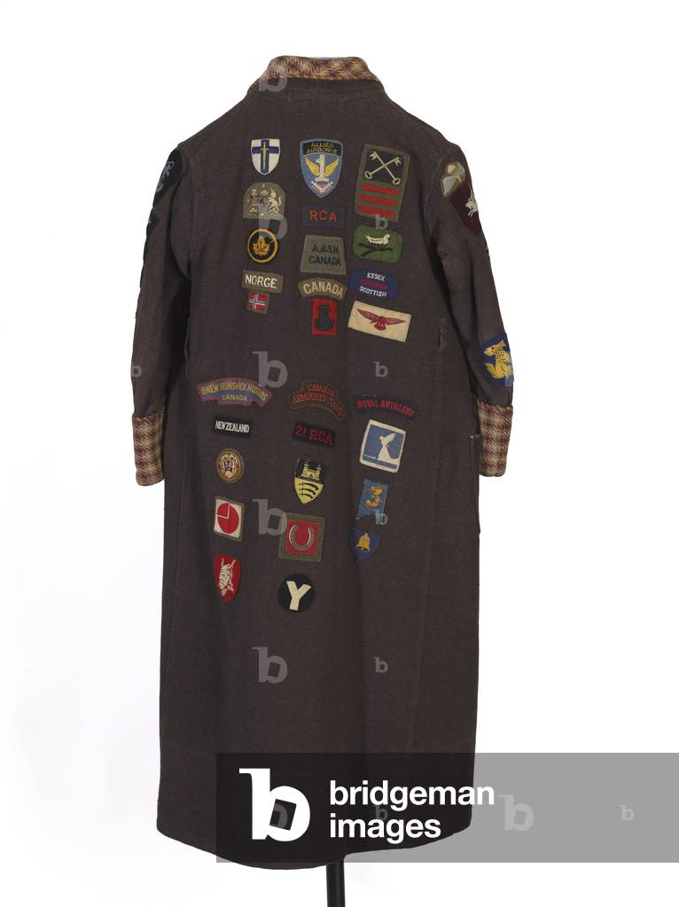 Child's dressing gown with formation badges sewn on it, c.1943 