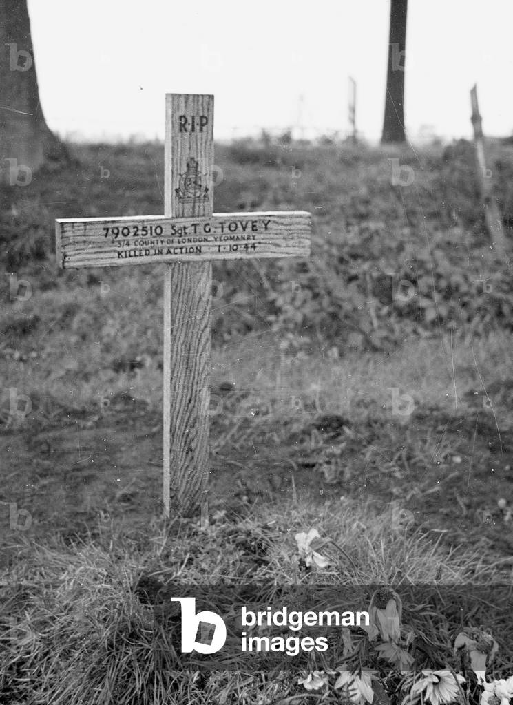 Grave of Sergeant T G Tovey, 3rd/4th County of London Yeomanry (Sharpshooters), Nederweert, Netherlands, October, 1944 (b/w photo)
