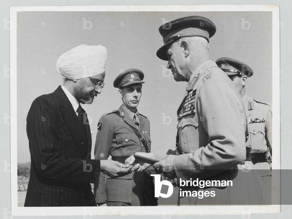 Field Marshal Sir Archibald Wavell presenting a VC, 19 December 1945 (b/w photo)