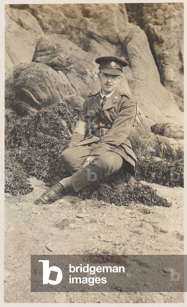 Second Lieutenant Cyril Edwards recovering from his wounds at Ilfracombe, 1918 (b/w photo)