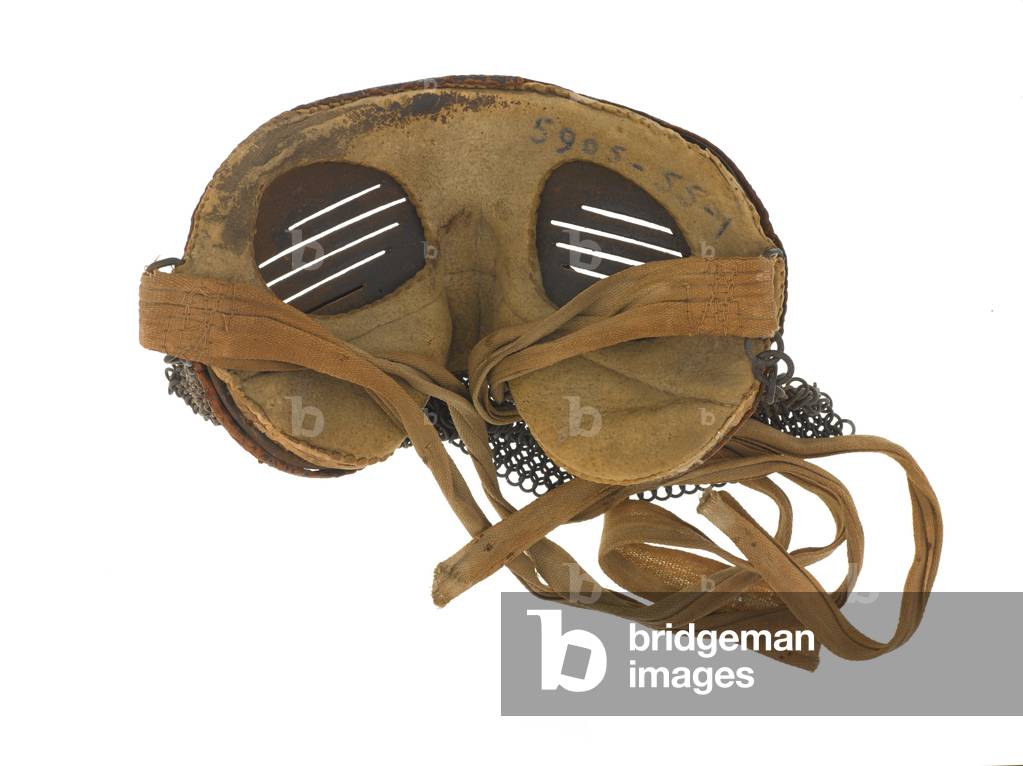 Protective face mask for tank crew, 1917 circa (steel, wadding and leather)