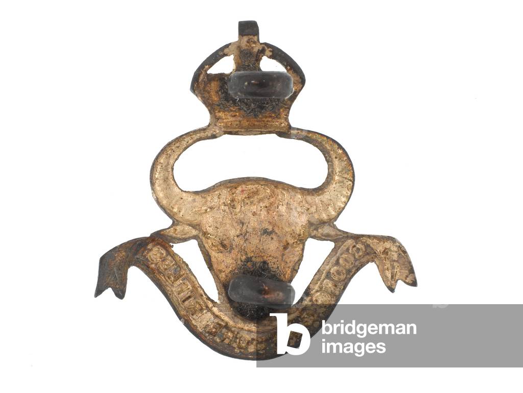 Cap badge, Coorg and Mysore Rifles, 1933-1947 (metal)