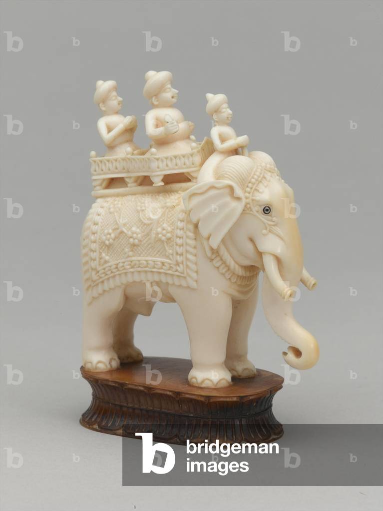 Black queen piece from a chess set, made in Berhampur, India, c.1820 (ivory)