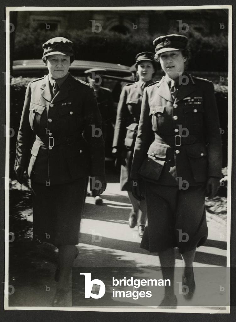 Female soldiers, Malvern Camp, 1938 (b/w photo)