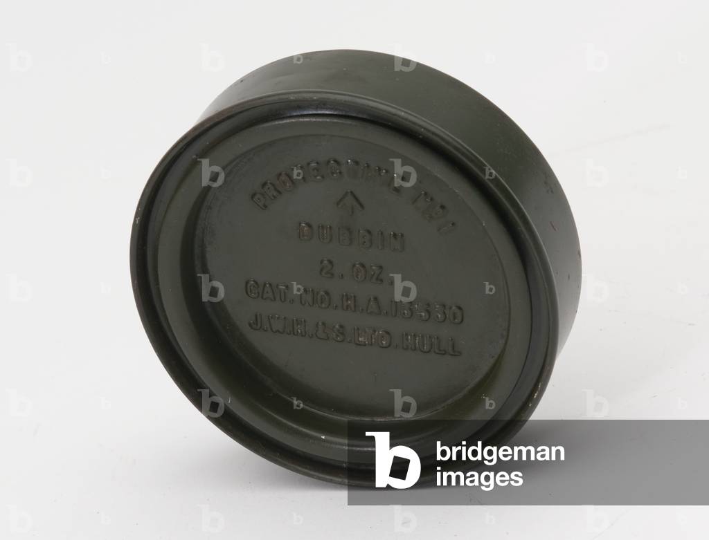 Tin of dubbin, 1947 circa (wax)