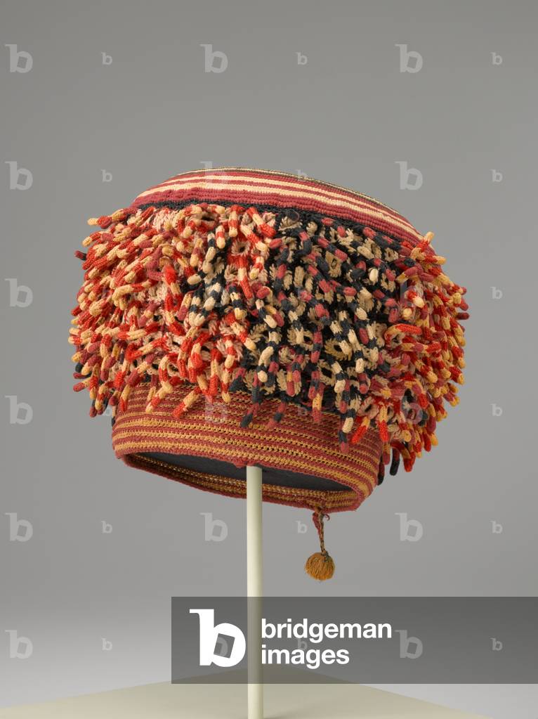 Man's Prestige Hat (ashetu), 20th century (cotton and pigment)