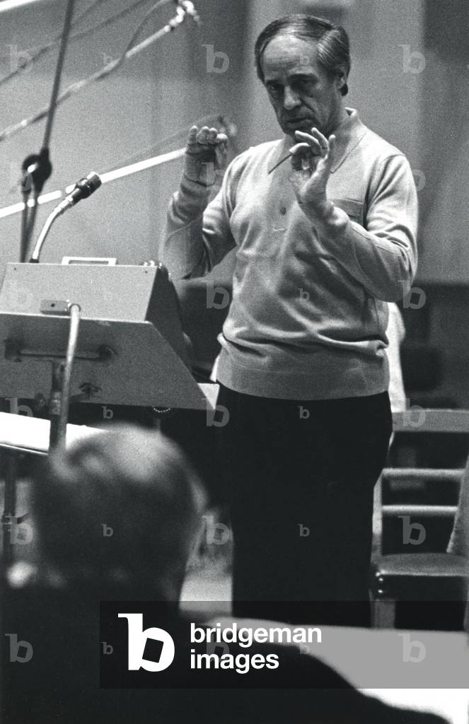 BOULEZ P - conducting