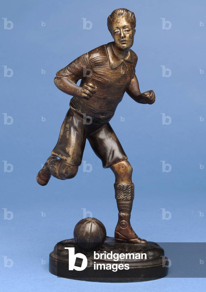 Footballer running with the ball, c.1900 (bronze)