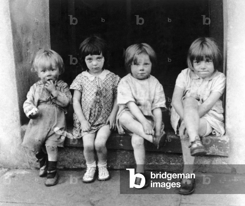 Children in South Wales 1937 (b/w photo)
