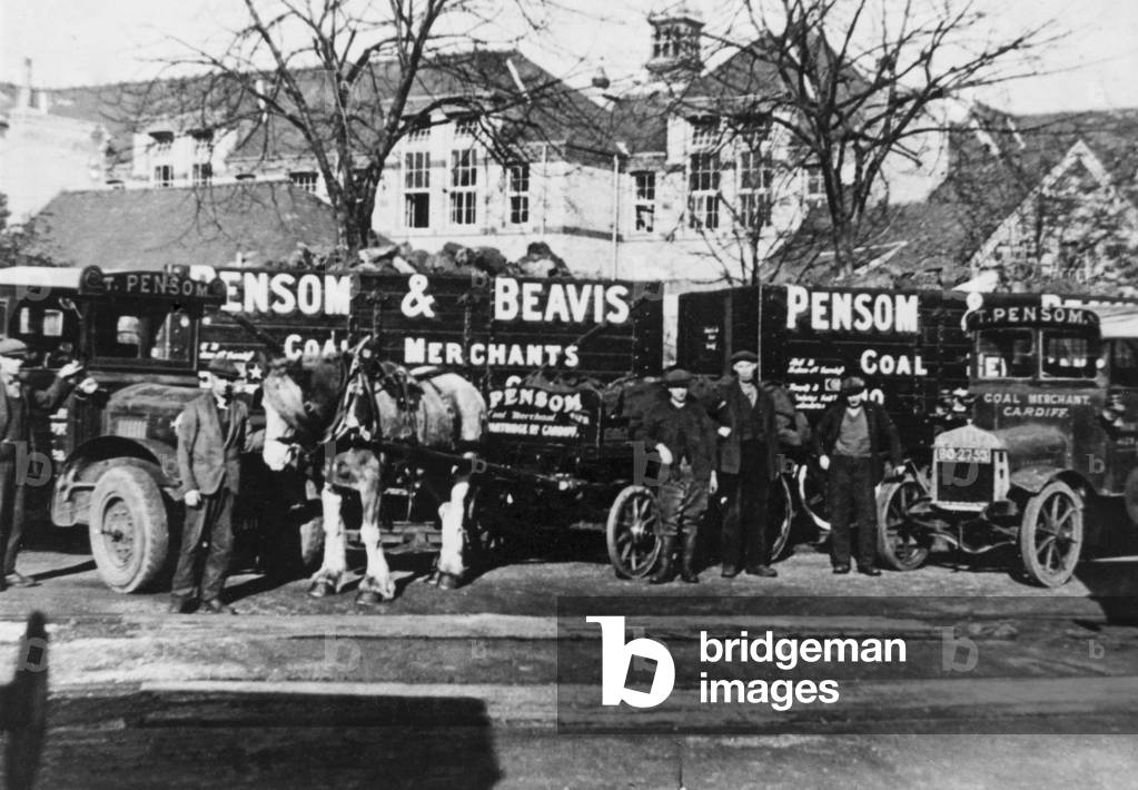 Pensom and Beavis wagons (b/w photo)