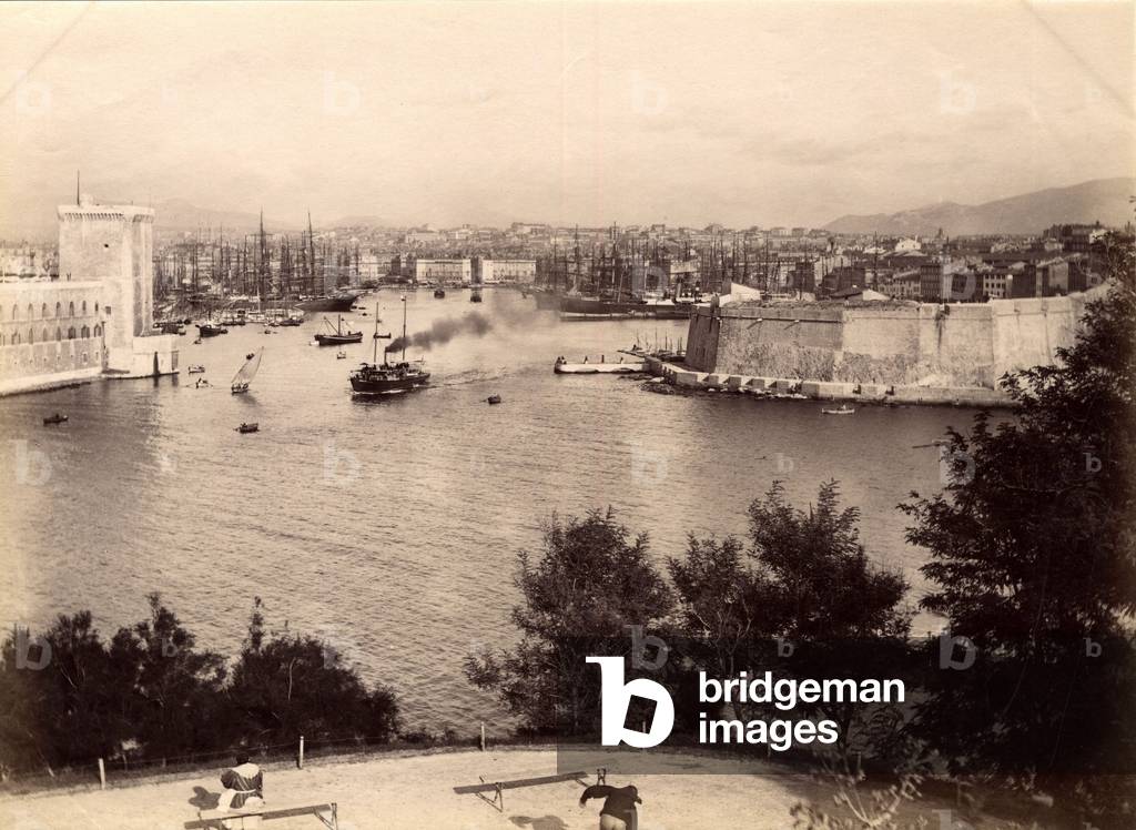 View of the old port and the bay of Marseille, Bouches du Rhone (13), cenotype from the beginning of the 20th century.