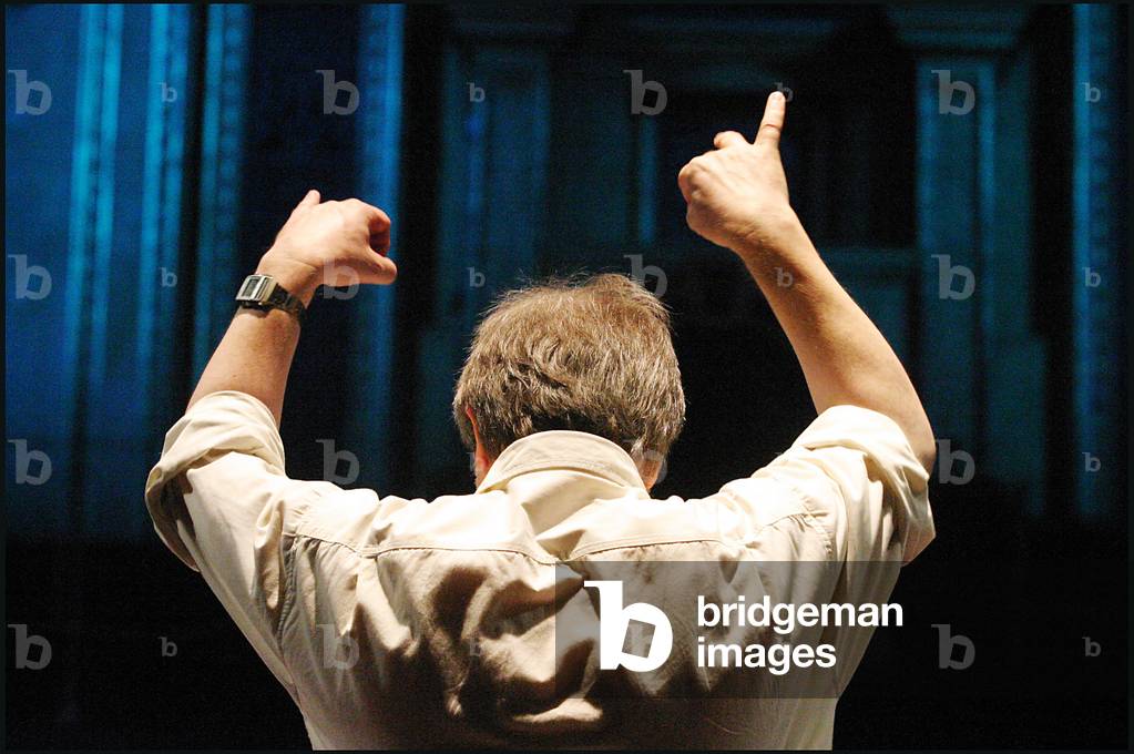 Peter Eötvös (Eotvos) conducting