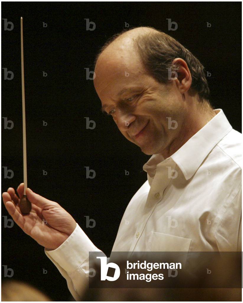 Ivan Fischer conducting the